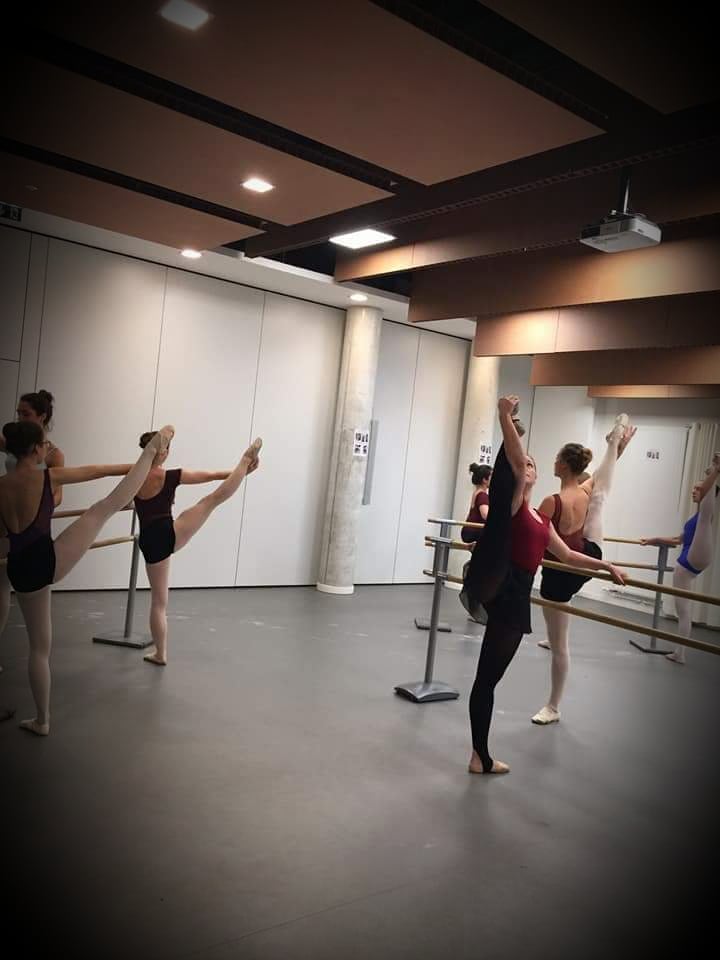 Academy Dance Du 17ème 1